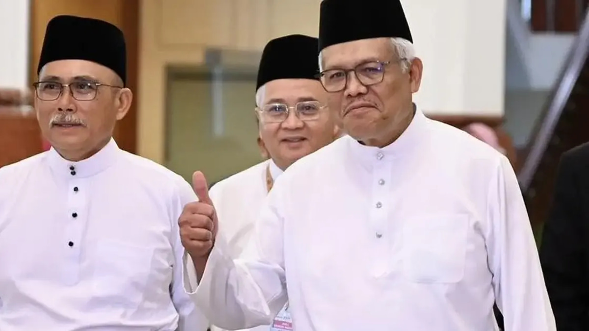 Hamzah Designated Opposition Leader With Backing of PAS and Majority Bersatu MPs, Says Kiandee