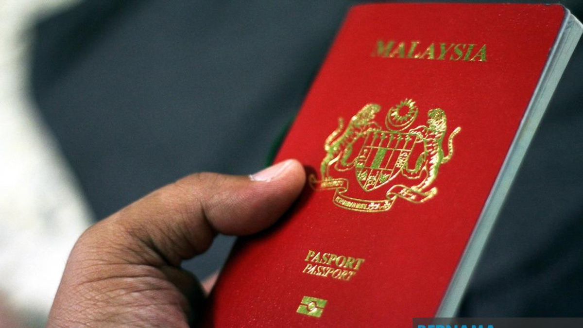 PM Anwar to Launch Fortified Malaysian Passport With 94 Security Innovations