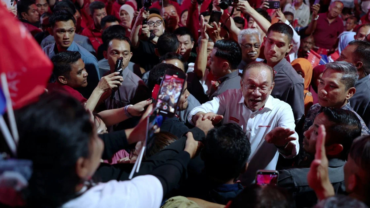 Pakatan Harapan Fields Full Slate of 56 Candidates in Bid to Seize Johor
