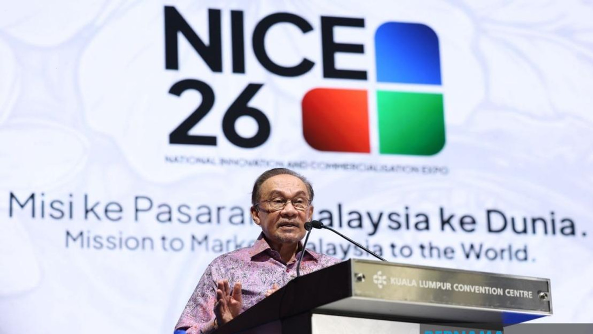 PM Anwar Calls for End to Outdated Bureaucratic Processes Blocking Innovation