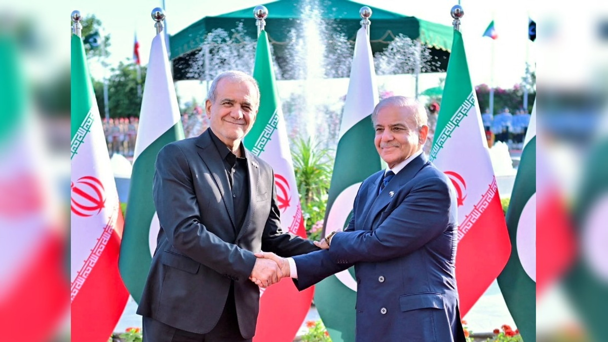 Pakistan Backs Iran's Right to Ballistic Missiles as Pezeshkian Visits