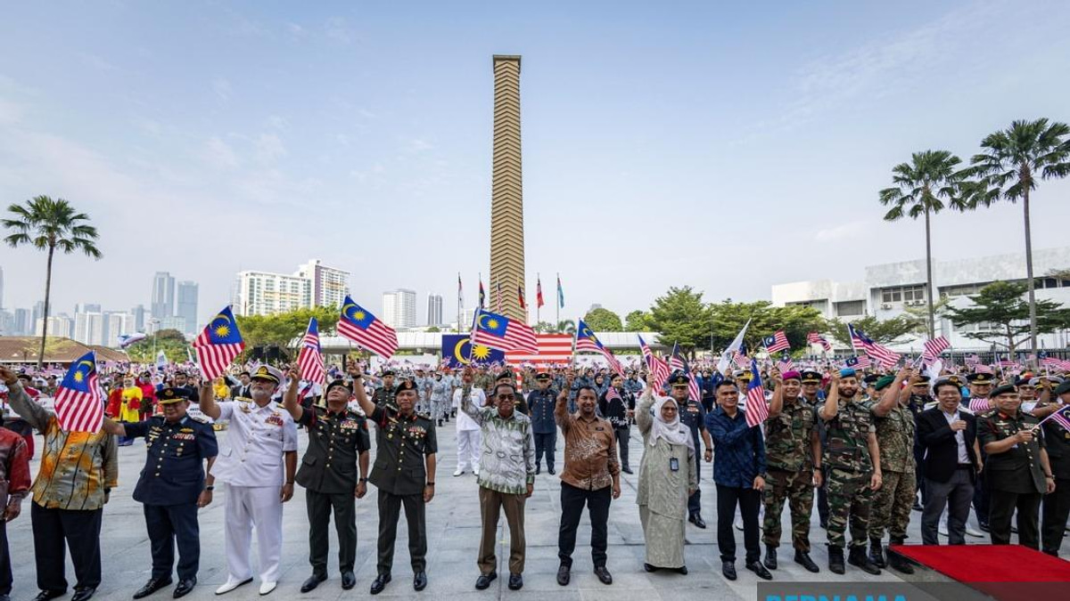 Keep National Day Celebrations Free From Political Division, Says Defence Minister