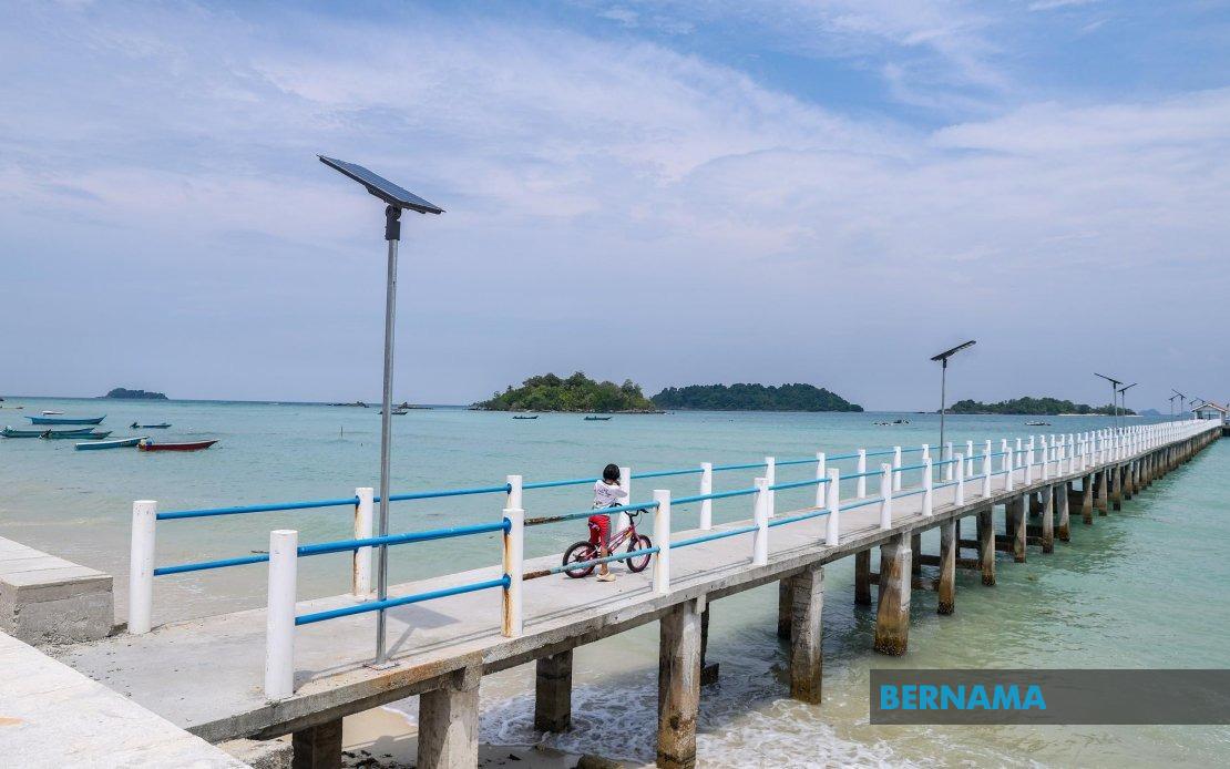 Pulau Tinggi Residents Pin Development Hopes on New Johor Representative