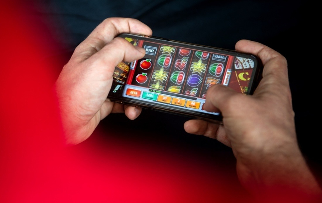 Indonesia Escalates War on Online Gambling with Mass Website Blocks and Financial Crackdowns