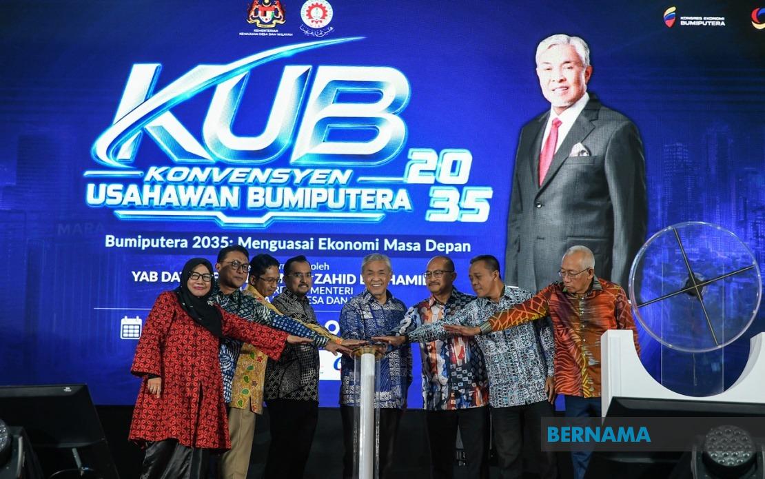 Bumiputera Entrepreneurs Must Graduate to Ownership and Scale, Says Ahmad Zahid