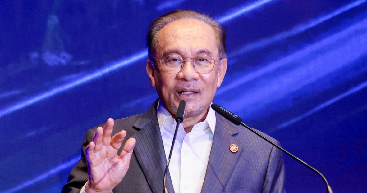 Anwar's AI Digital Twin Undergoes Improvements Following Brief Suspension