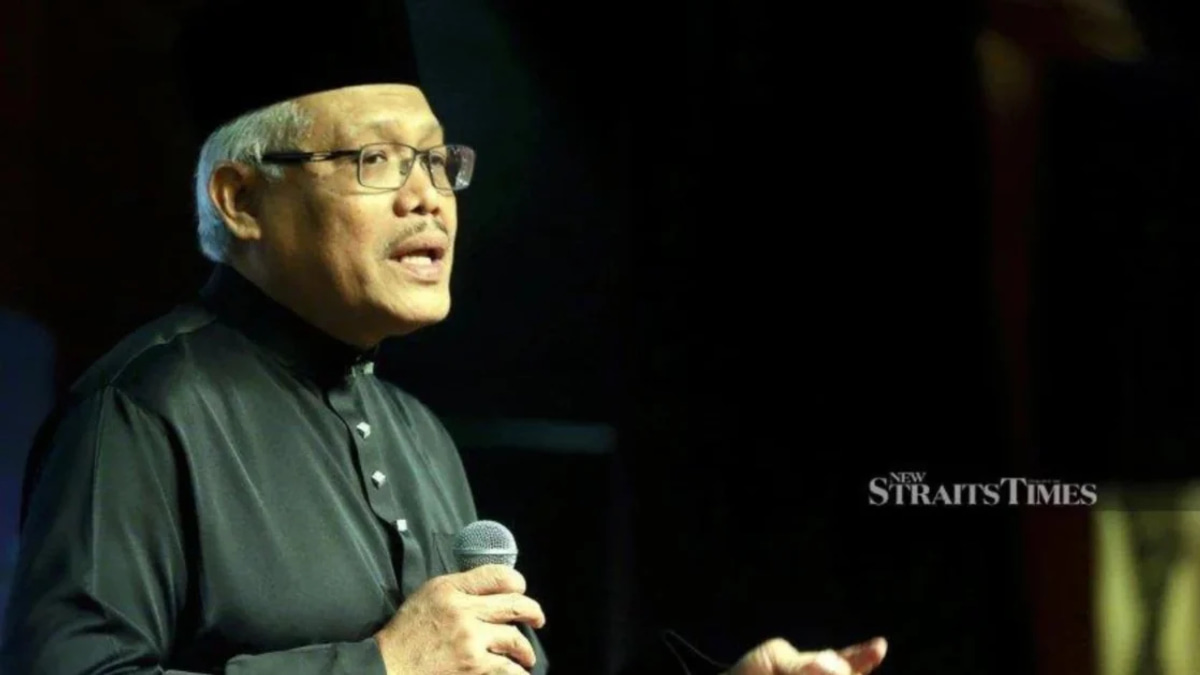 Hamzah Challenges Government Over Azam Baki's Appointment to Financial Crime Advisory Role