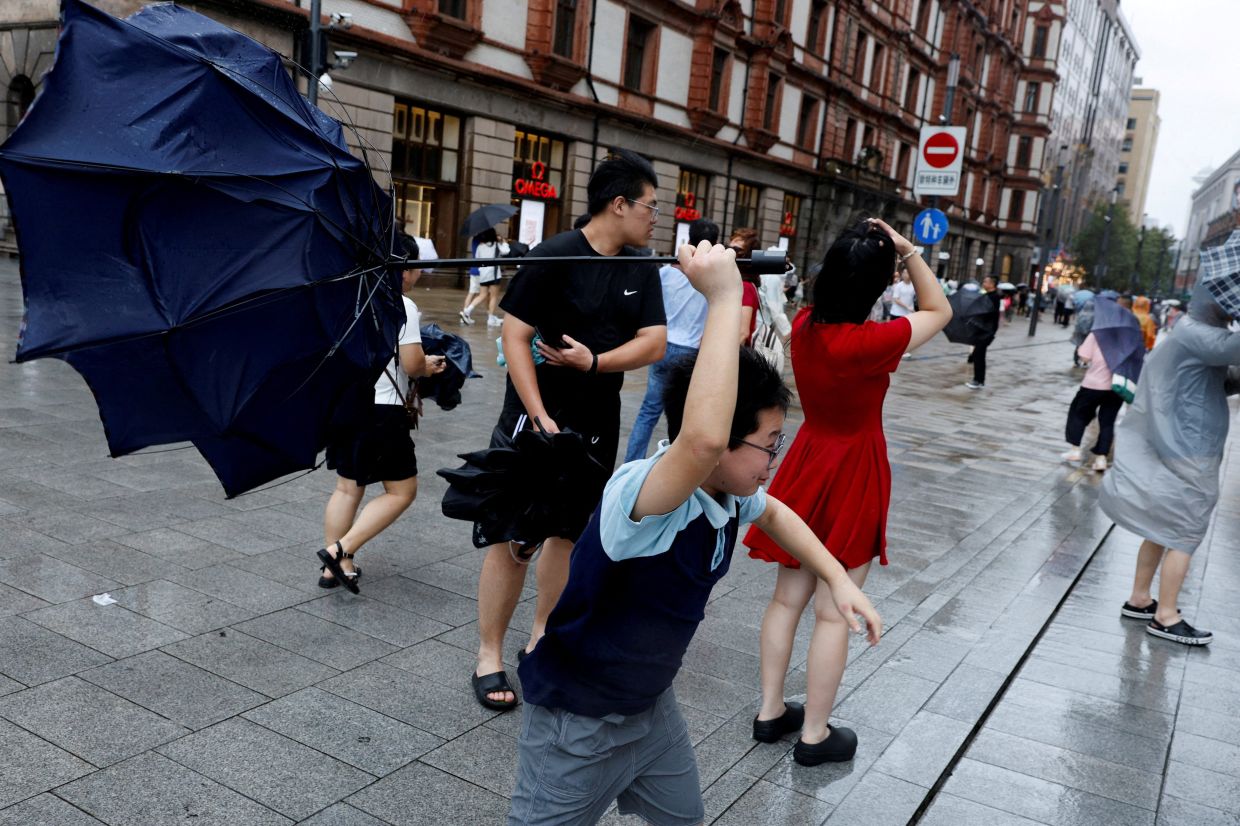 Typhoon Dolphin Batters Eastern China With Record Disruptions and Extreme Heat Ripple Effects