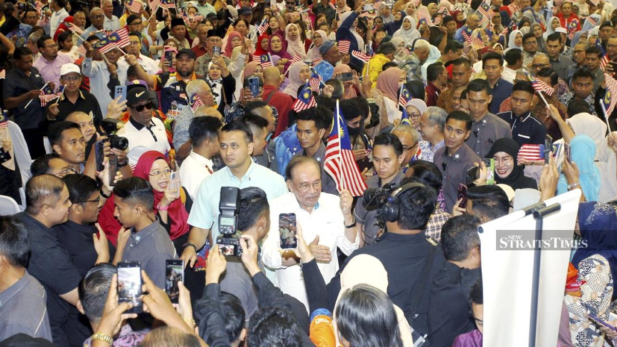 Resign if you want to attack unity partners, Anwar tells ministers