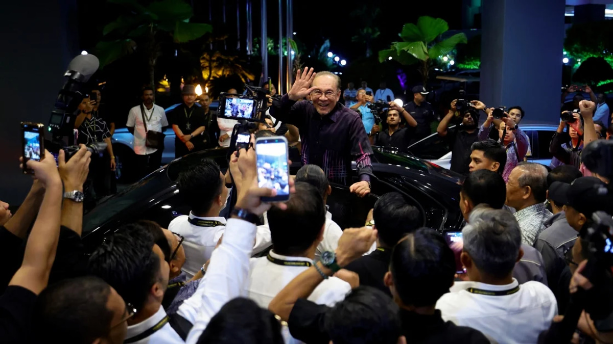 Anwar: Abuse of Power, Not Race, Is Malaysia's Core Challenge