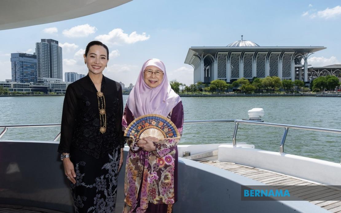 Thai PM's Wife Tours Putrajaya During Official State Visit to Malaysia