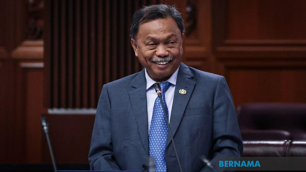 Deputy Minister Yusof Apdal Dismisses Resignation Claims as False