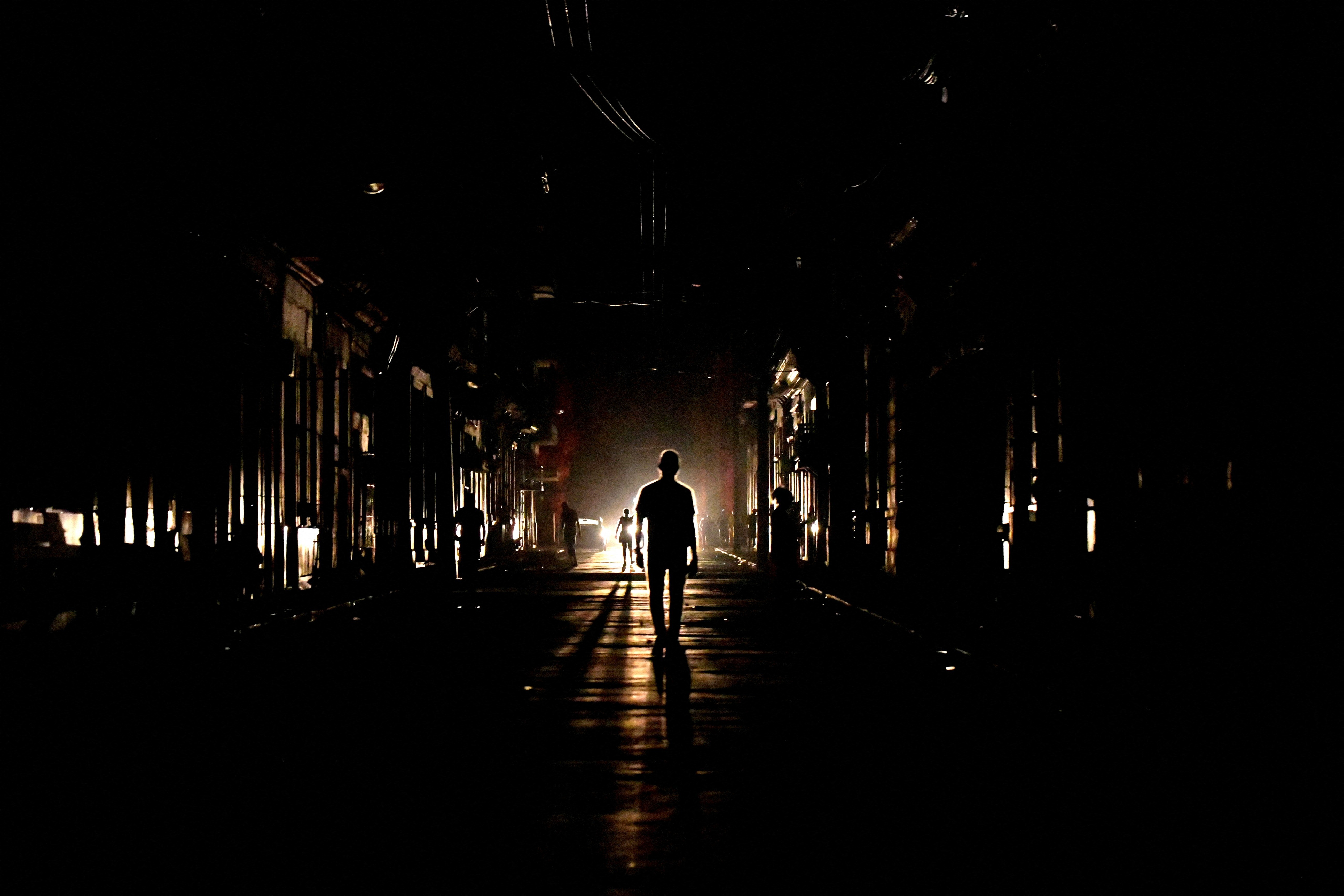 Eastern Libya Plunges Into Darkness as Widespread Power Outage Cripples Region