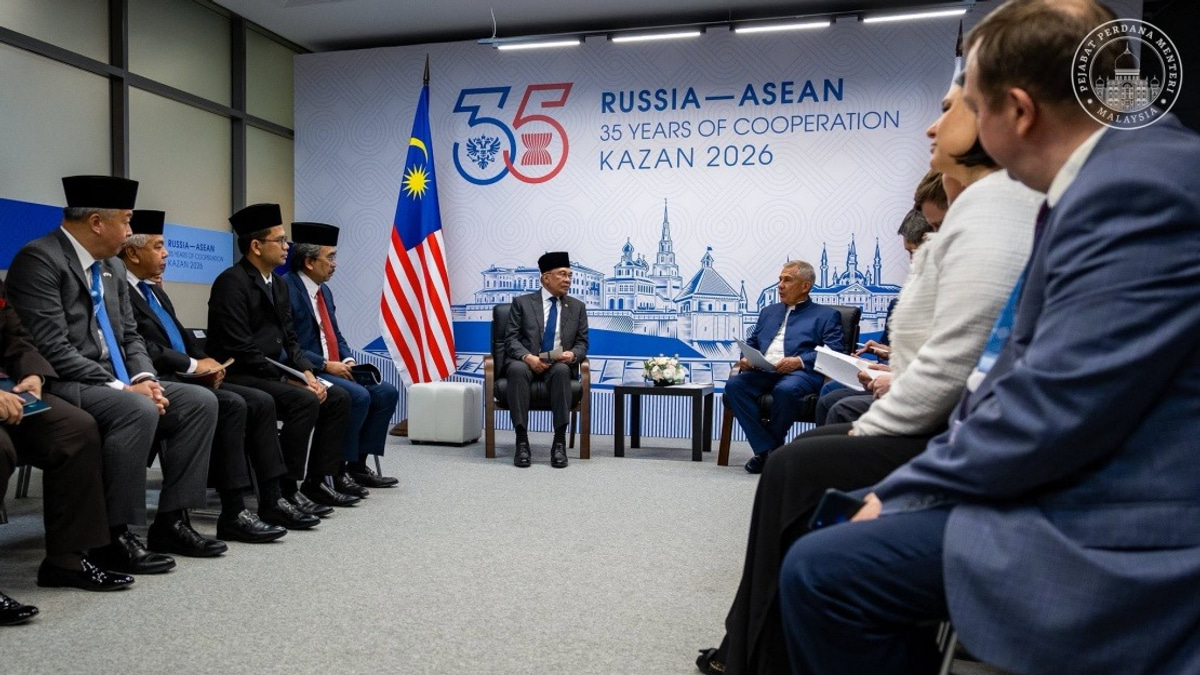 Malaysia and Tatarstan Explore Broad Cooperation Agenda as Anwar Visits Kazan