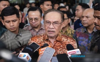 Malaysia Won't Revert to GST Principle, PM Anwar Says; Open to SST Reforms