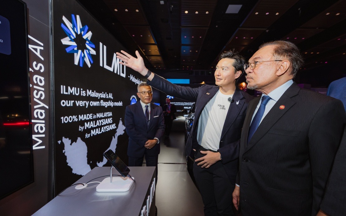 100,000 Young Malaysians To Receive Three Months' Free ILMUchat Pro Access