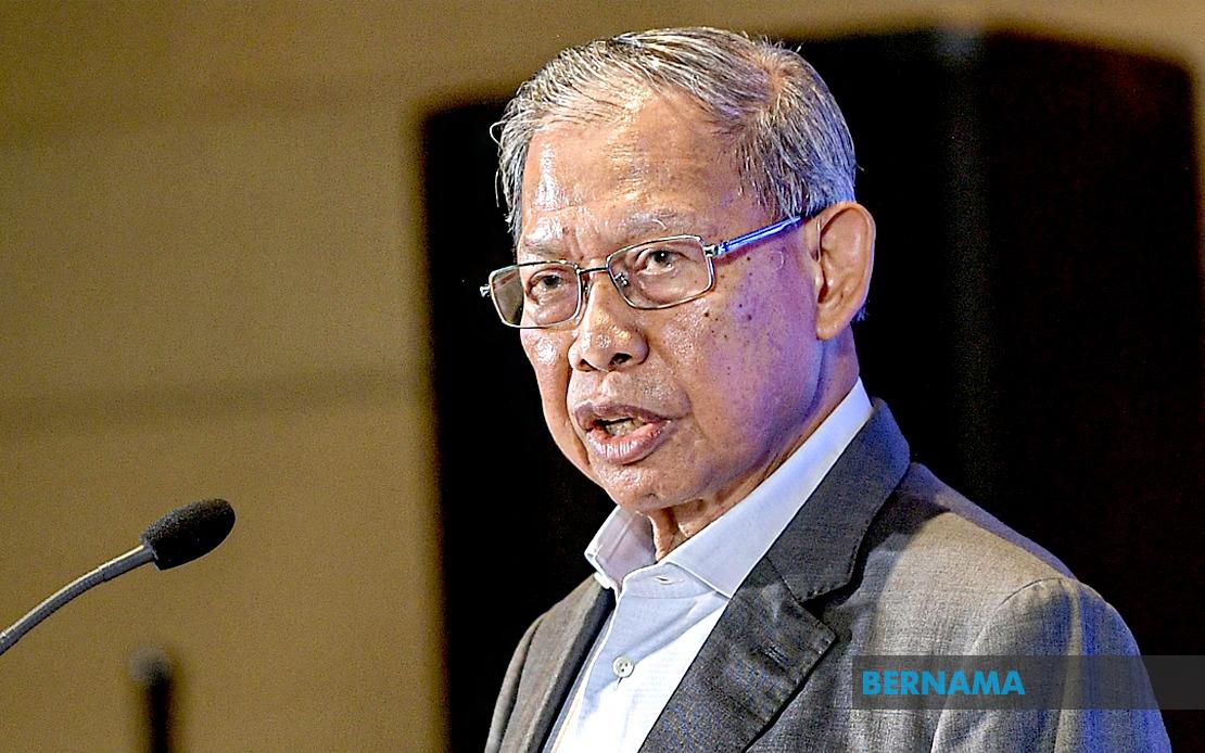 Mustapa Mohamed Bows Out of Electoral Politics, Urges UMNO to Embrace Youth Leadership