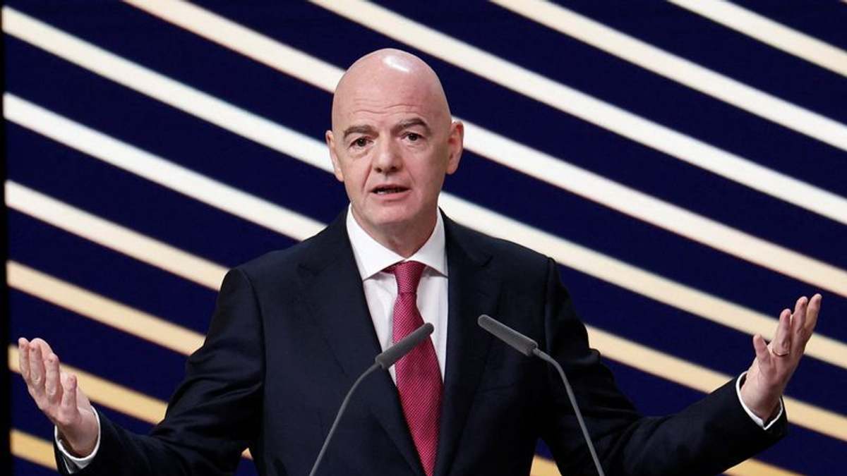 FIFA President Infantino faces mounting pressure as potential challengers emerge for 2027 election
