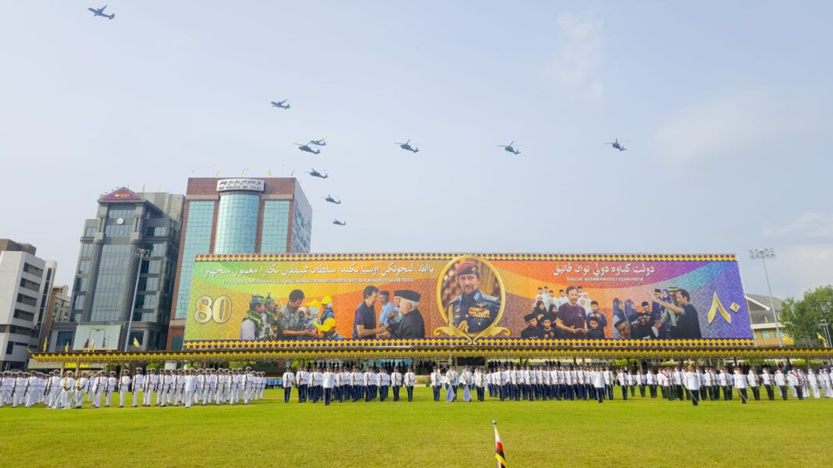 Brunei's Grand Tribute: Final Rehearsals Underway for Sultan Hassanal Bolkiah's 80th Birthday Celebration