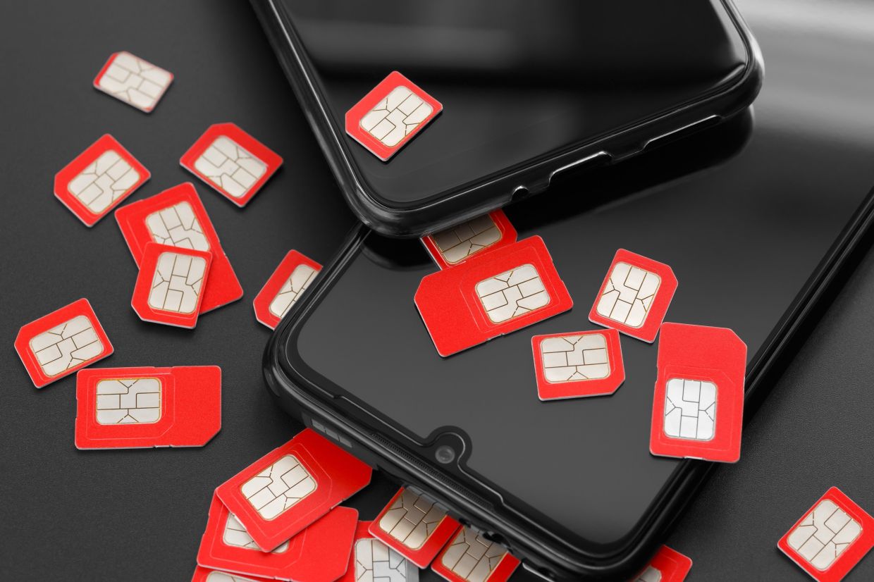 Hong Kong police dismantle phishing ring using 110 SIM cards, arrest two men