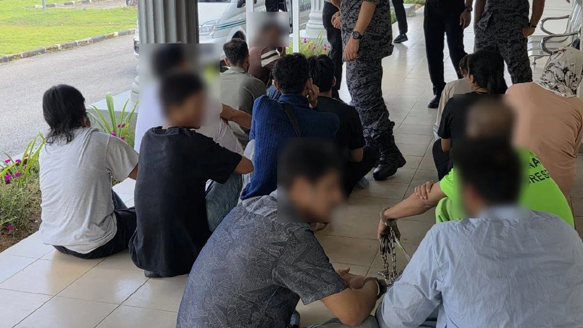 Twelve undocumented migrants face court charges in Kelantan for illegal entry and document violations