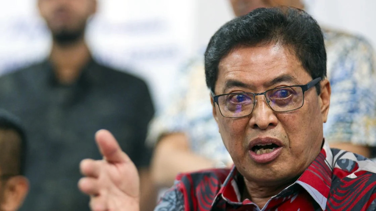 Zaid Ibrahim Challenges Azalina's Decision to Keep Azam Baki's Shareholding Records Private