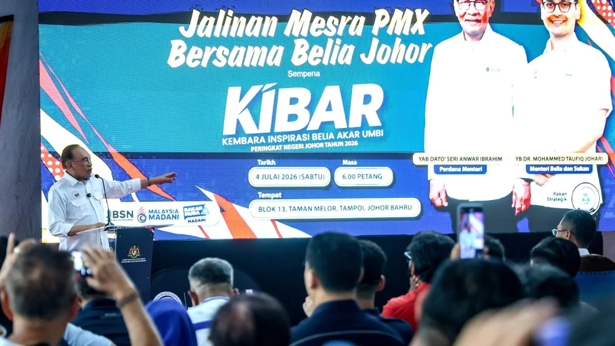 Anwar Ibrahim Calls Out Hypocrisy of Malay Supremacy Advocates Failing to Protect Reserved Land