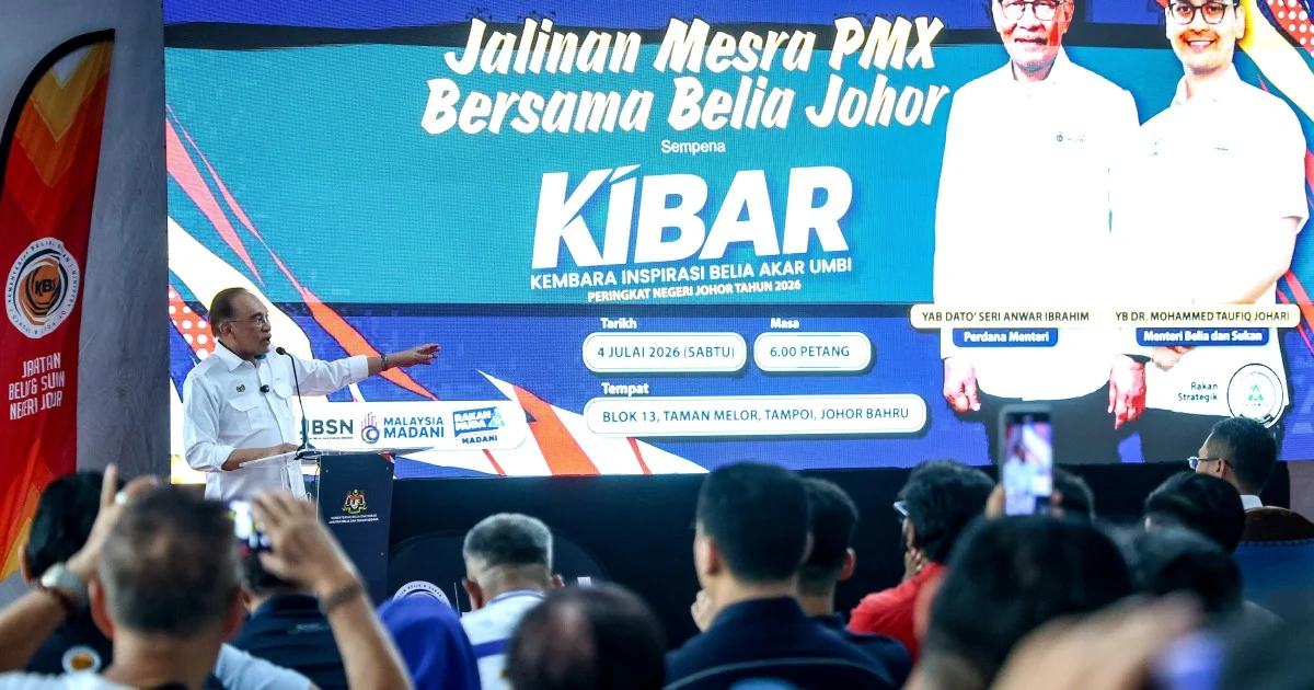 Anwar Ibrahim Calls Out Hypocrisy of Malay Supremacy Advocates Failing to Protect Reserved Land