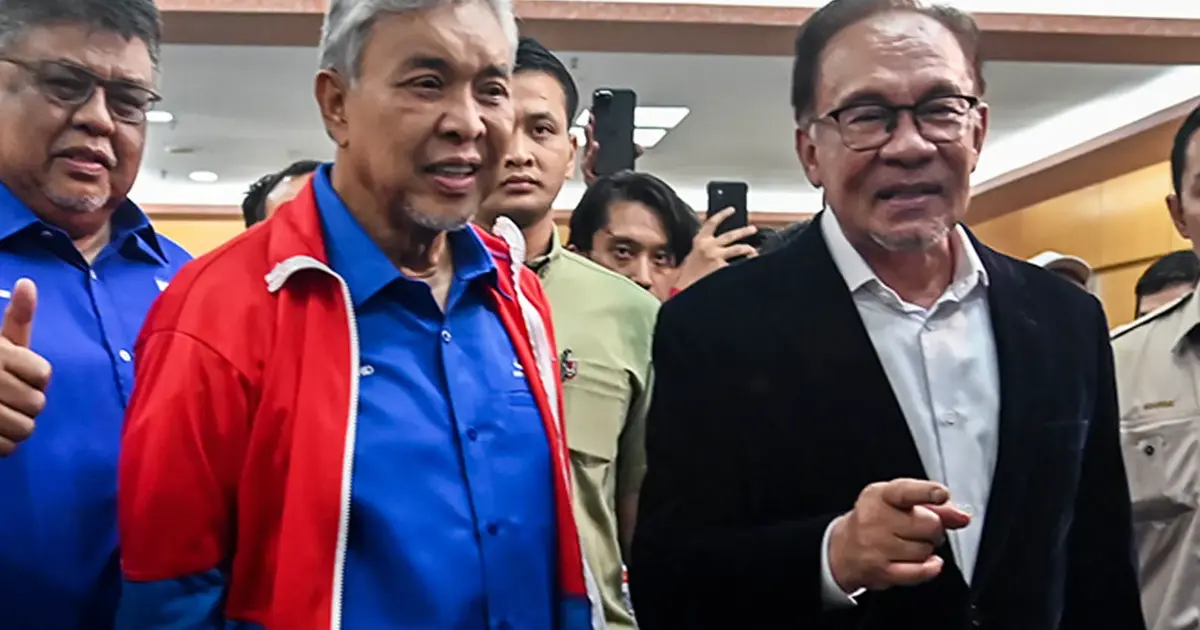 Anwar-Zahid relations hit crisis point as BN-PN alliance fractures governing coalition