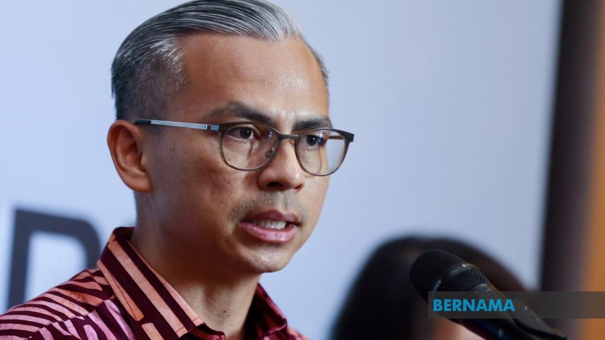 Bank Customers Urged to Report RM1 ATM Fee Violations to BNM, Says Fahmi