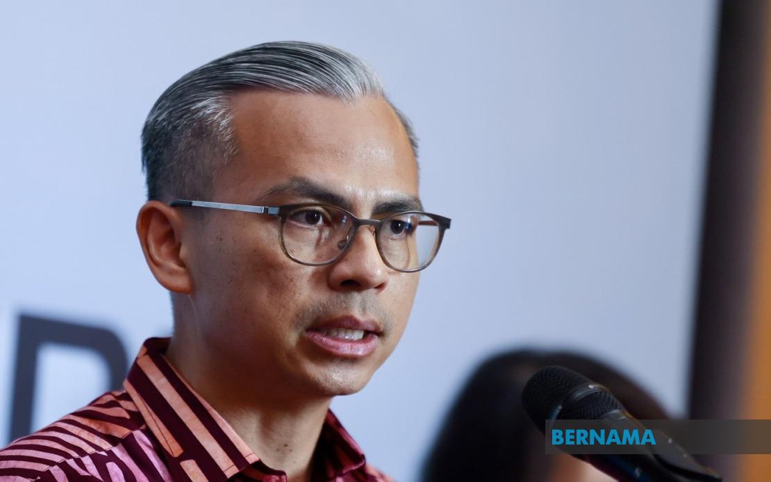Bank Customers Urged to Report RM1 ATM Fee Violations to BNM, Says Fahmi