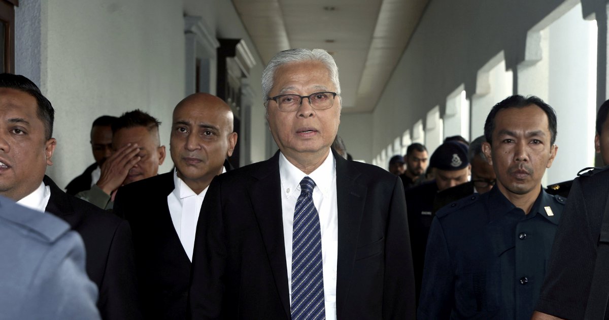 Peculiar charge against Ismail Sabri, says lawyer