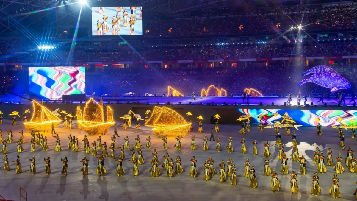 Singapore Celebrates 61st National Day with Iconic Parade Return to National Stadium