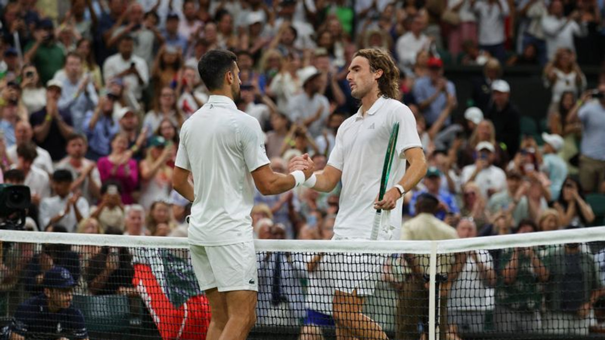 Djokovic Dominates Tsitsipas in Commanding Wimbledon Display
