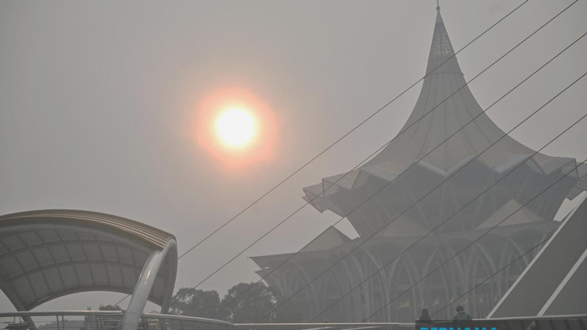 Sarawak Shuts 591 Schools as Prolonged Heat and Drought Trigger Environmental Alert
