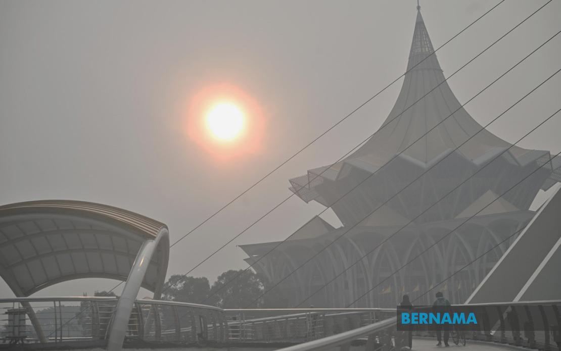 Sarawak Shuts 591 Schools as Prolonged Heat and Drought Trigger Environmental Alert