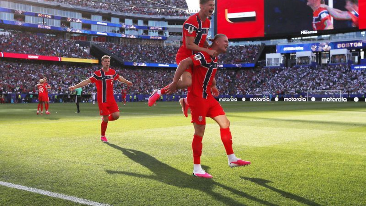 Haaland Announces World Cup Arrival with Double as Norway Thrash Iraq