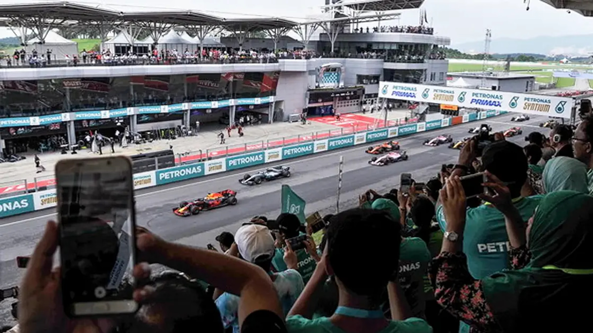 Malaysia Can Host F1 Without Massive New Spending, Says Anwar