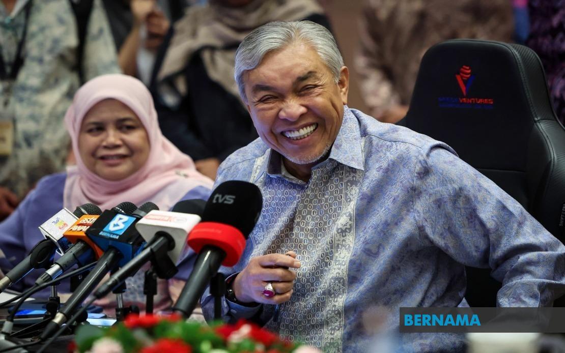 BN Stands Firm on Unity Government Commitment, Ahmad Zahid Dismisses Toppling Claims