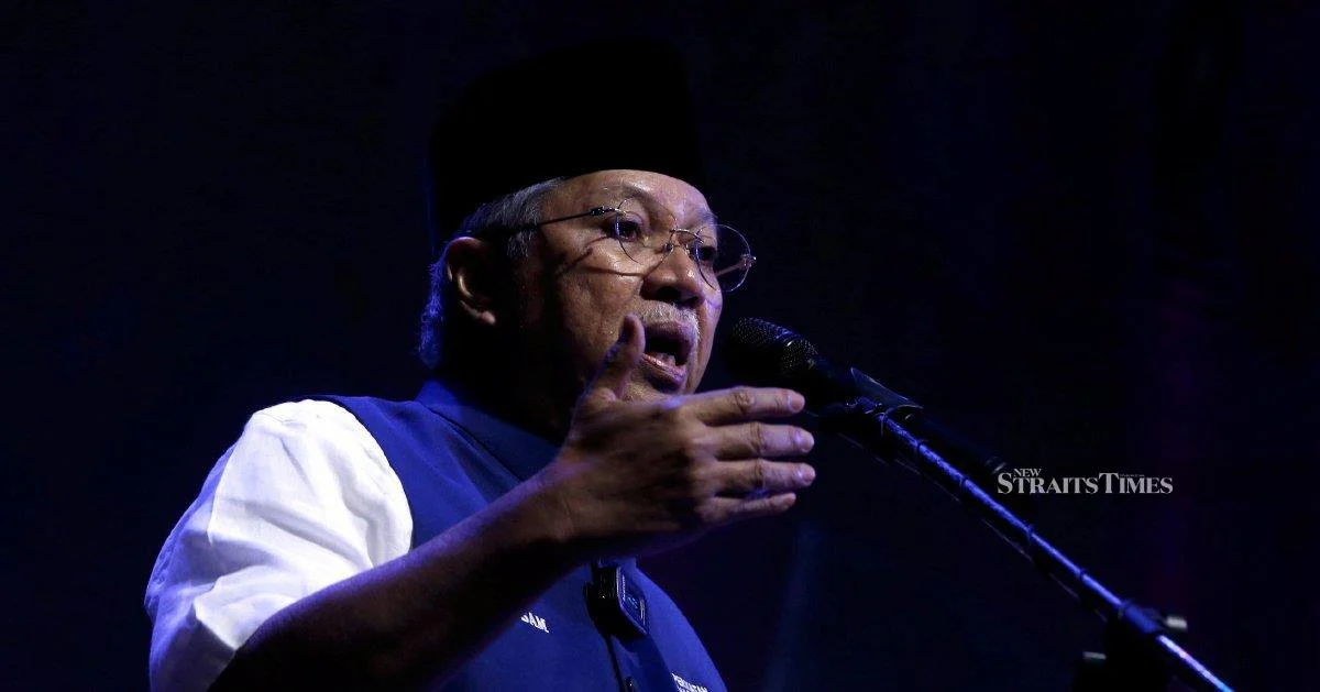 Annuar calls for restraint as Perikatan Nasional faces internal discord
