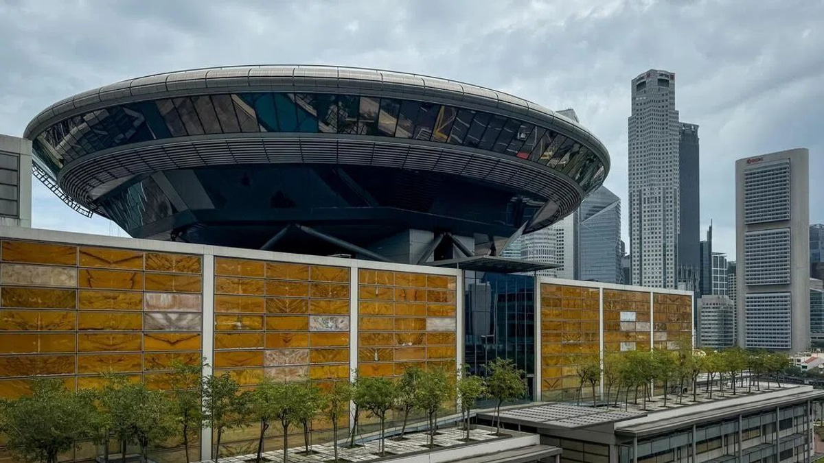 Singapore PE Teacher Admits to Sexual Abuse of 14-Year-Old Student
