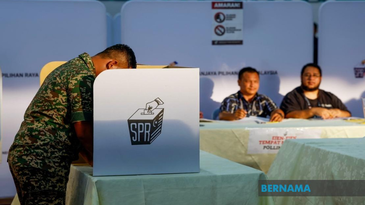 Over 14 Per Cent Of Early Voters Cast Ballots By Mid-Morning In Negeri Sembilan Election