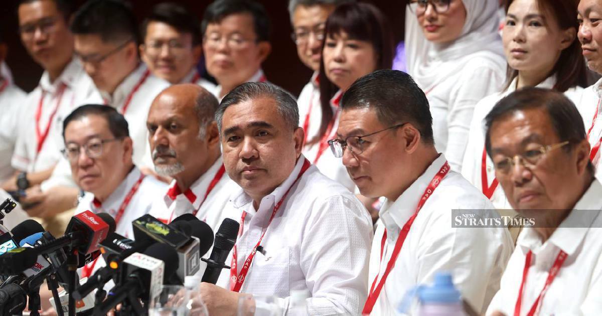 DAP Vows Continued Umno Cooperation Despite Zahid DNAA Row