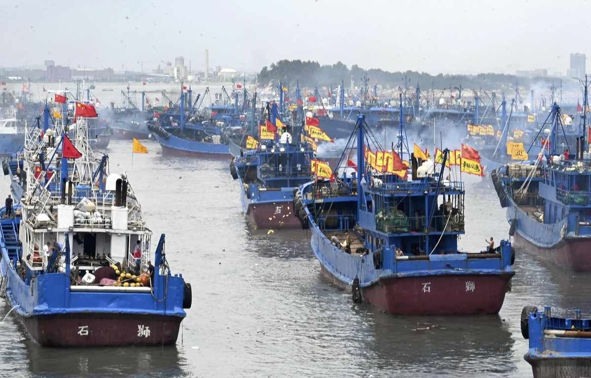 China Lifts East China Sea Fishing Ban, Raising Concerns Over Senkaku Waters as Beijing-Tokyo Tensions Mount