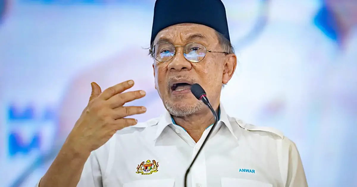 Anwar Warns Cabinet Against Targeting Coalition Partners in State Elections