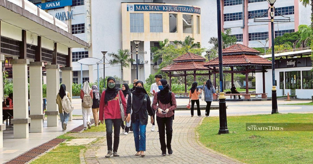Malaysia to fully abolish universities law this year, PM confirms