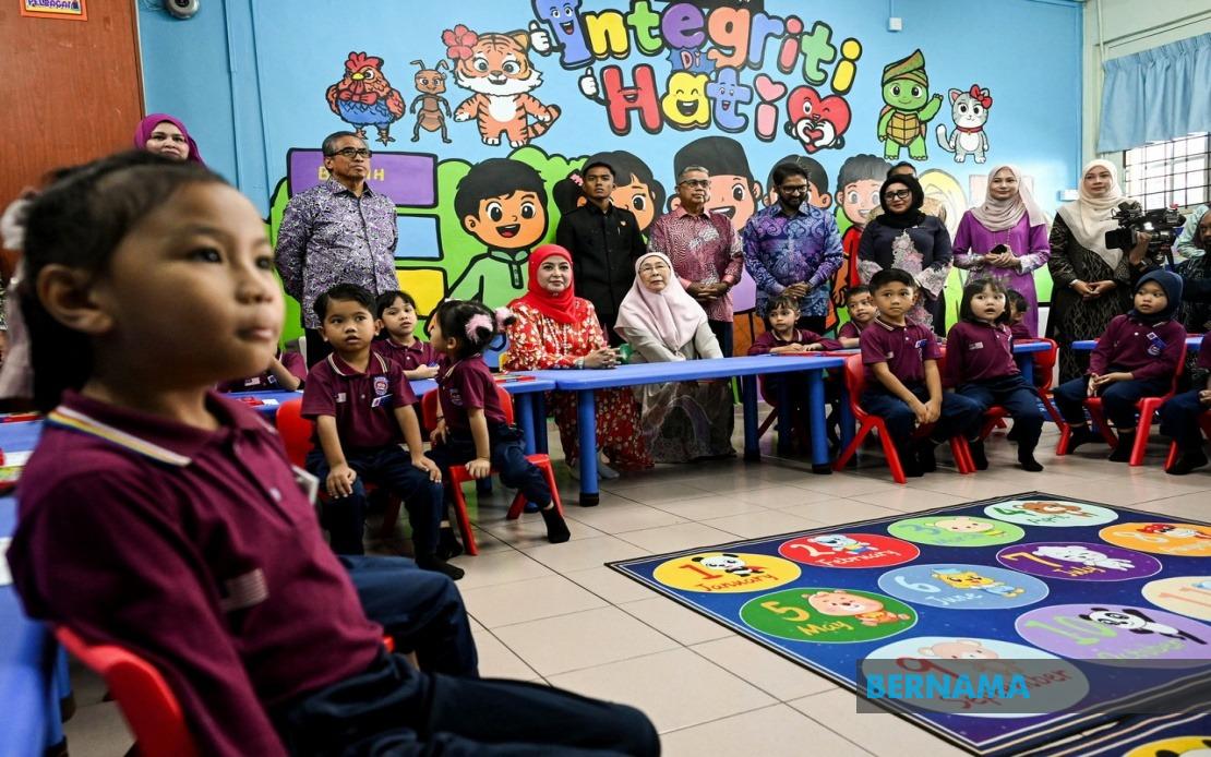 Queen Zarith Sofiah Launches Children's Integrity Module to Shape Early Values