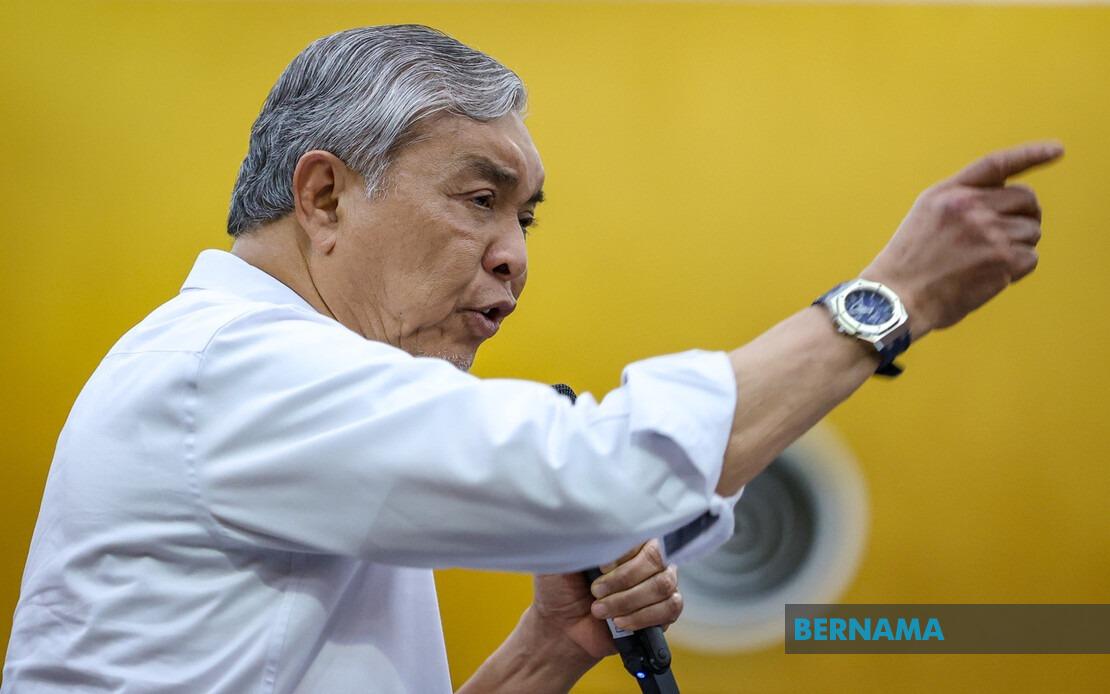 Ahmad Zahid Pushes for Political Education Courses in University Student Bodies
