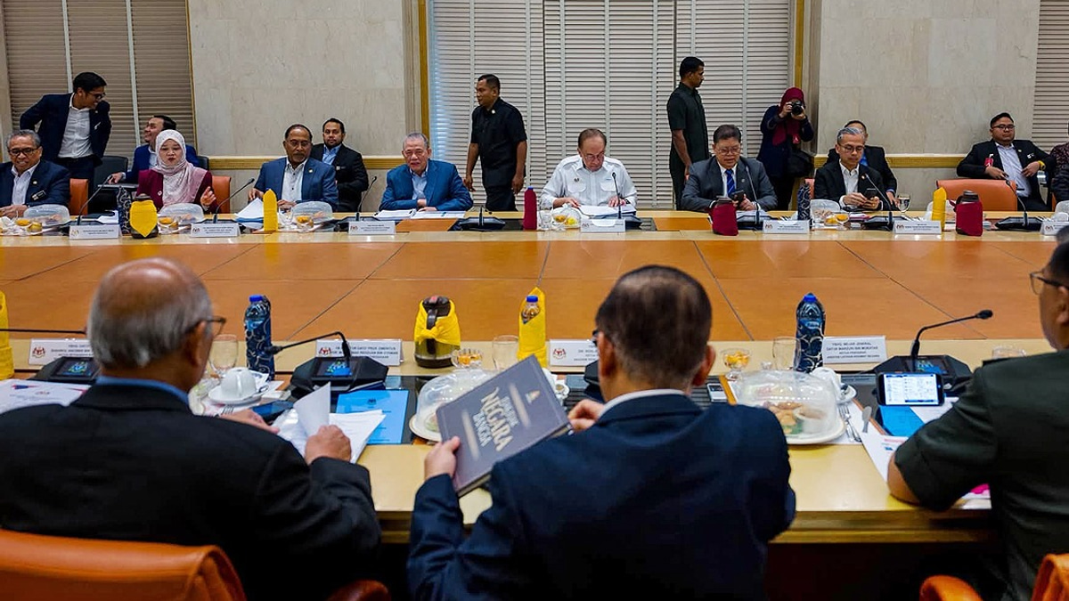 Anwar Stresses Nationhood Values as Foundation for Malaysia's Future