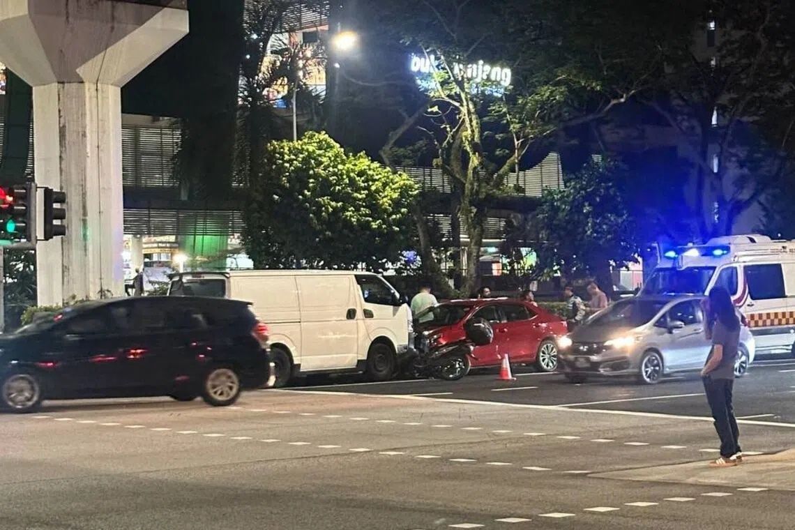Van Driver Arrested for Drug-Related Offences After Multi-Vehicle Collision in Singapore